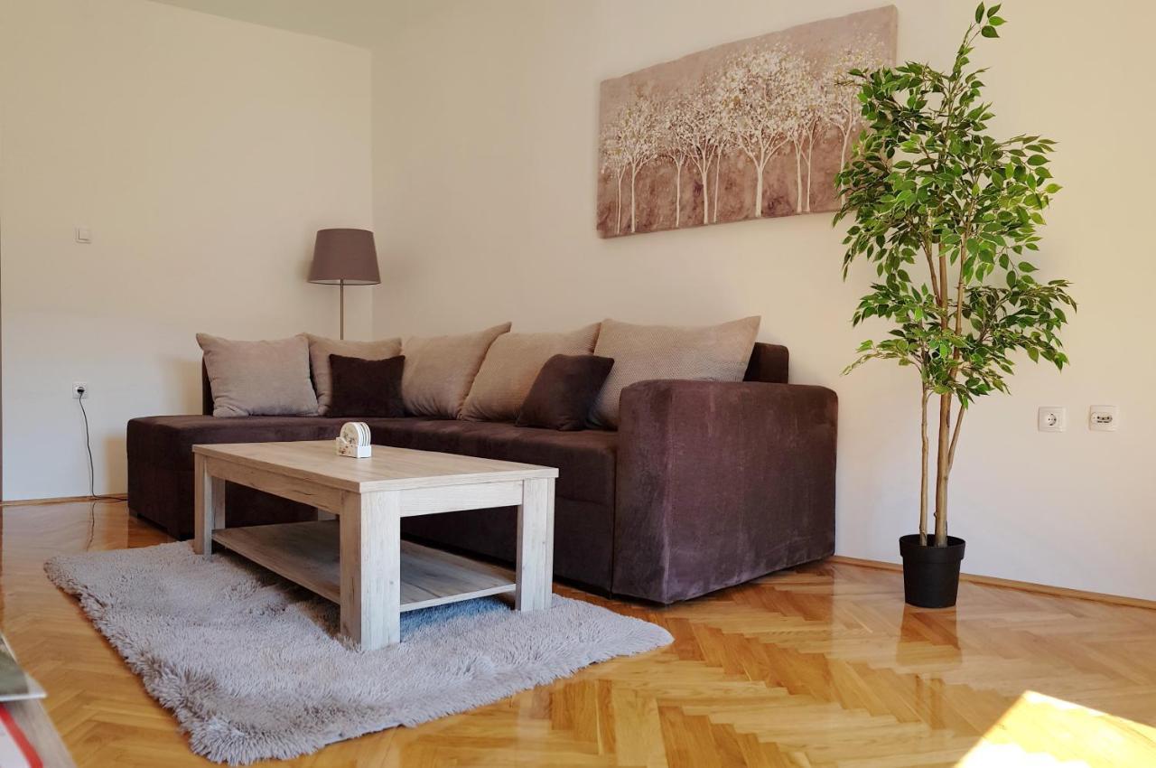 Apartments Spring Čačak Eksteriør bilde