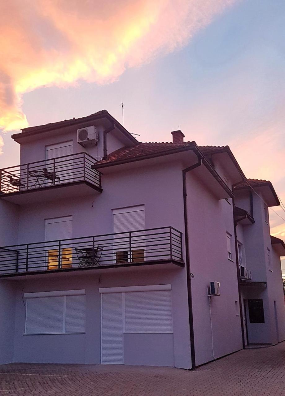 Apartments Spring Čačak Eksteriør bilde