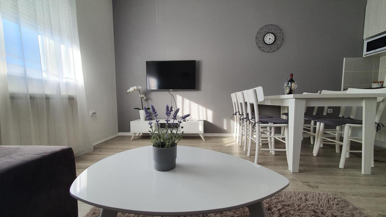 Apartments Spring Čačak Eksteriør bilde